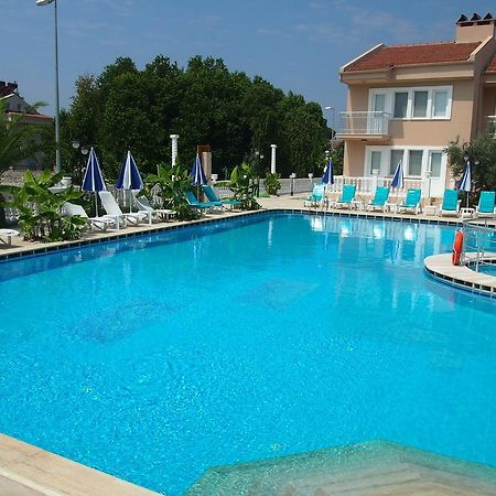 Ozcem Apart Aparthotel Fethiye Habitación foto