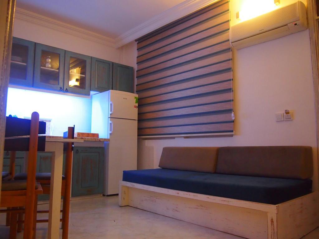Ozcem Apart Aparthotel Fethiye Habitación foto